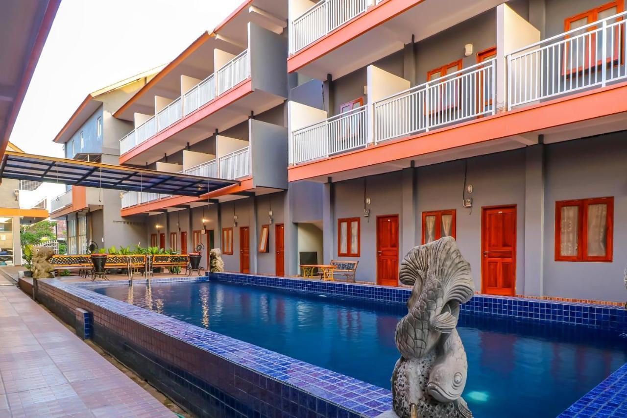 Oyo 1670 Likko Inn Denpasar Exterior foto