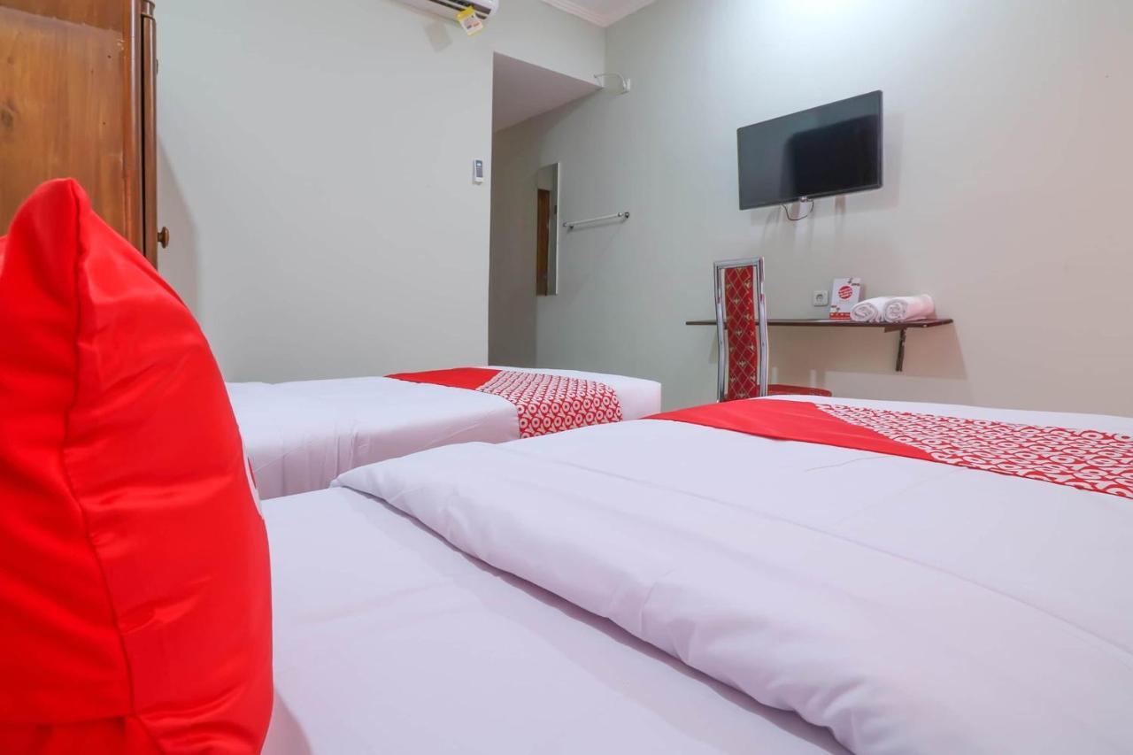 Oyo 1670 Likko Inn Denpasar Exterior foto